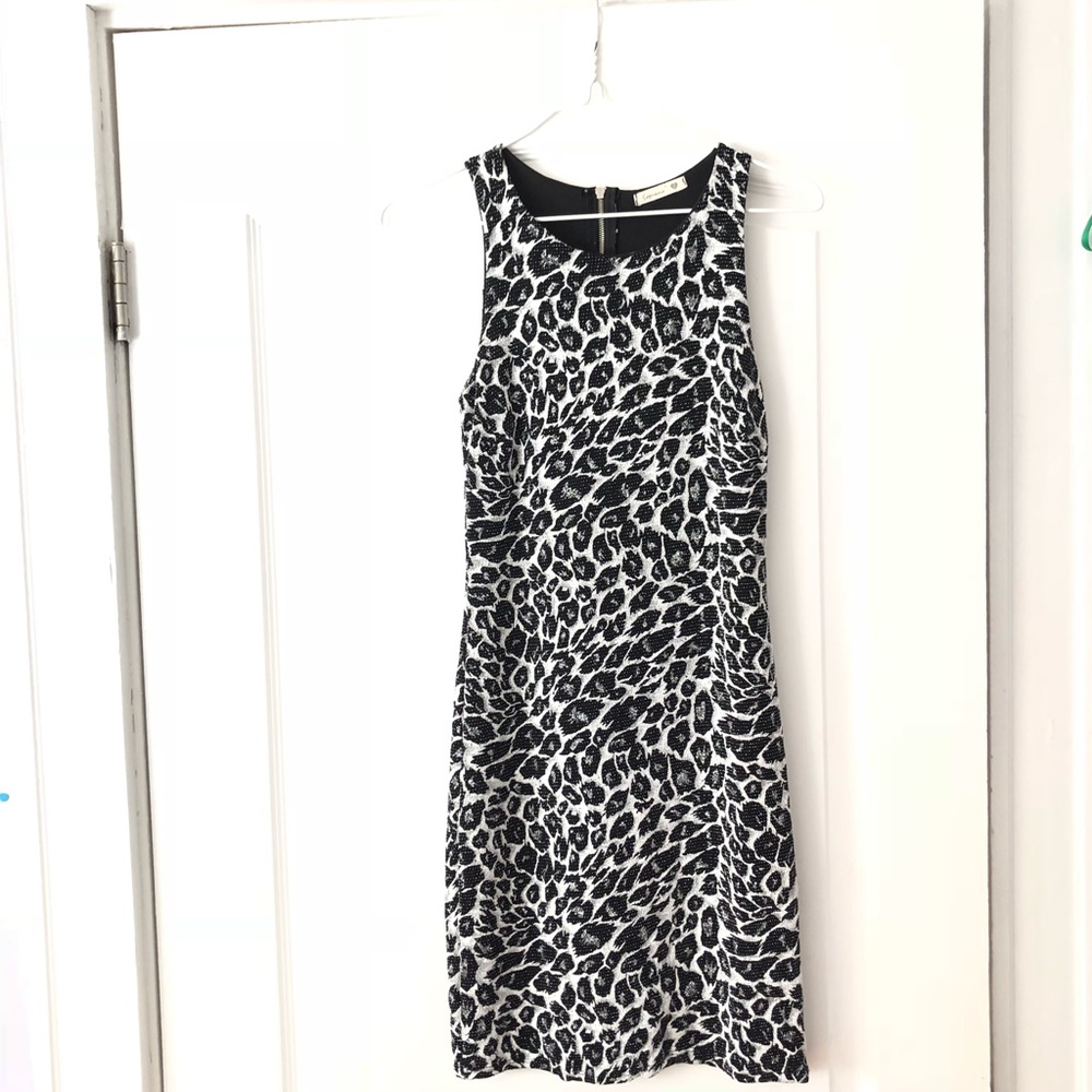 ❤️ Formal midi dress by Soprano with animal print